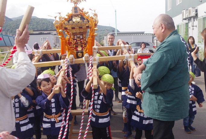 西野神社 子供神輿渡御